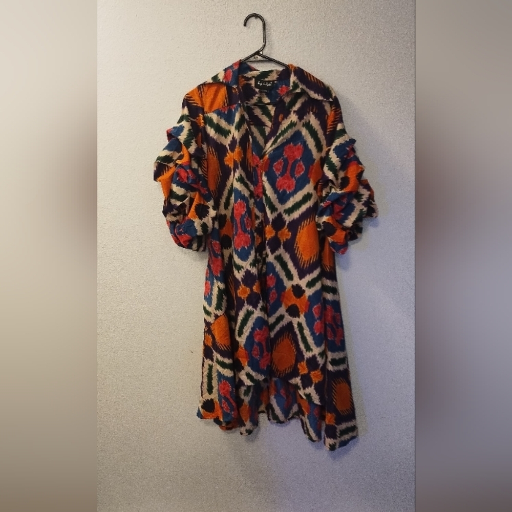 Step In Style Statement Dress  Abstract Art High  Cover Up